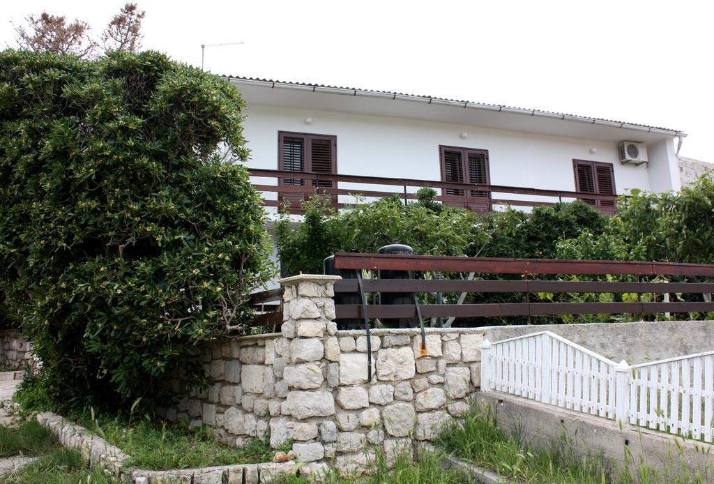 Apartments Jelica Pag Town Exterior photo