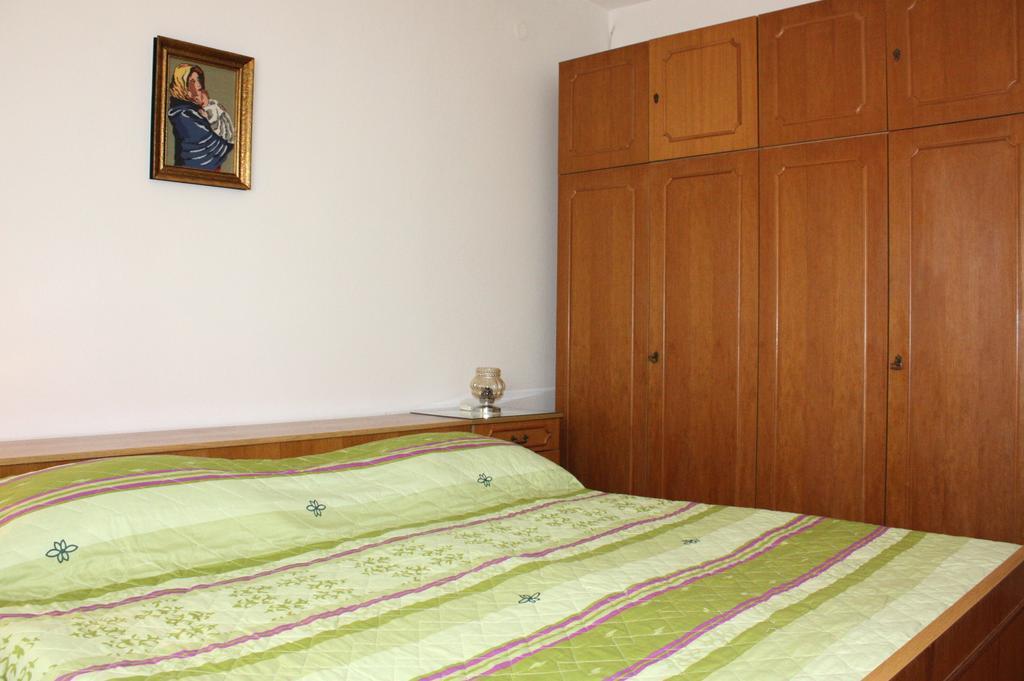 Apartments Jelica Pag Town Room photo