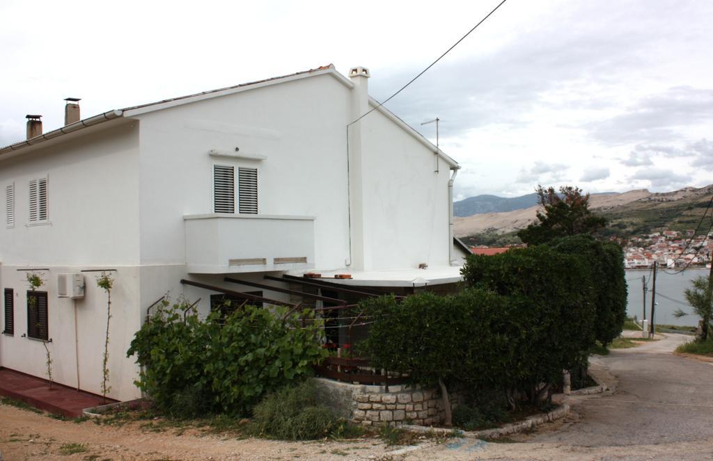 Apartments Jelica Pag Town Exterior photo